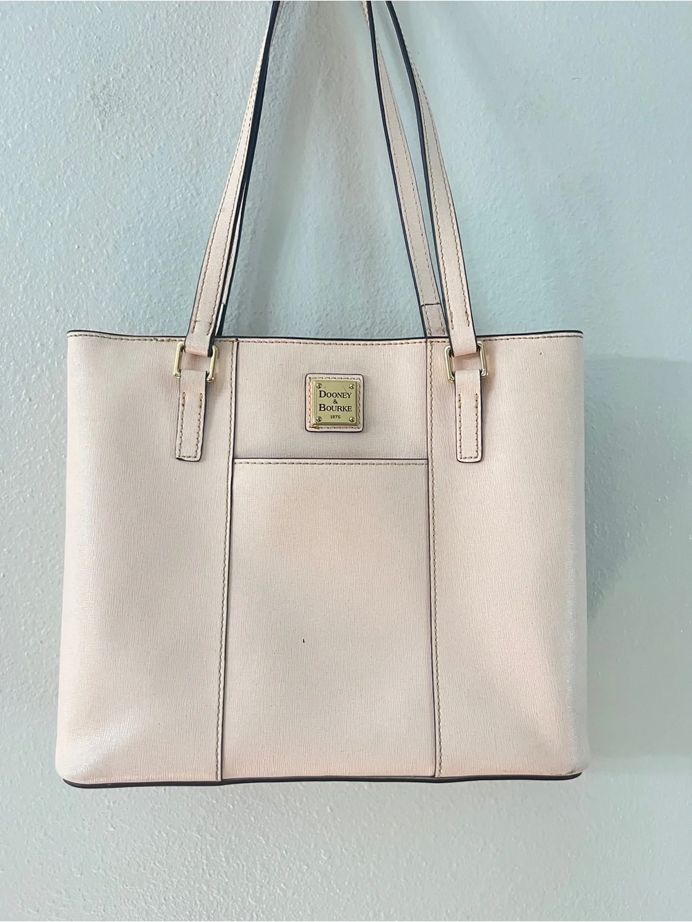 Dooney & Boarke Shoulder / Satchel Purse